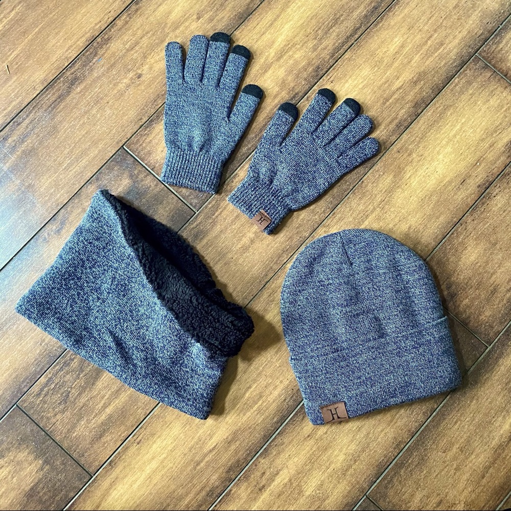 Men’s Matching Beanie, Gloves, Neck warmer Set